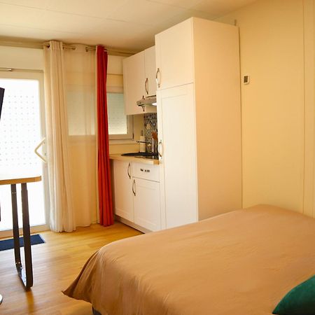 Studio Moderne Et Tout Equipe Au Coeur De Bourbourg - Gare A Proximite Kültér fotó